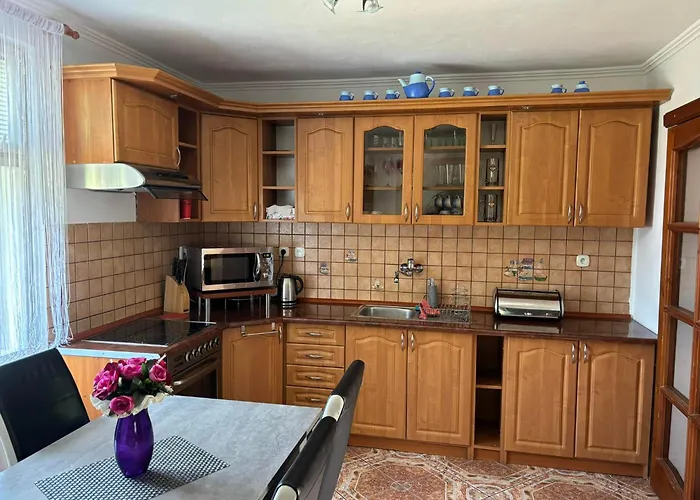 Pobytovy Domcek Studnicna Дом отдыха *