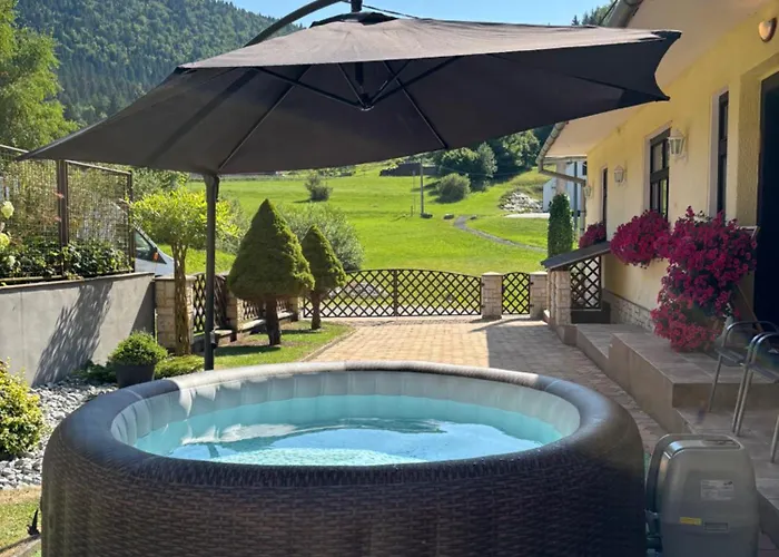 Pobytovy Domcek Studnicna Дом отдыха Komjatna